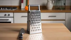 Ako nabrúsiť kuchynské strúhadlo doma tromi jednoduchými spôsobmi