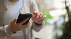 Ako uvoľniť miesto v telefóne bez mazania fotografií a videí: tipy pre Android a iPhone.